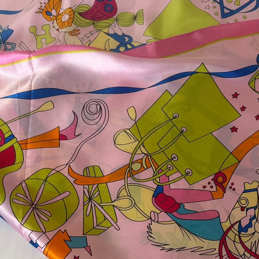 Colorful Designer 100% Polyester Scarf - Picture 3 of 11